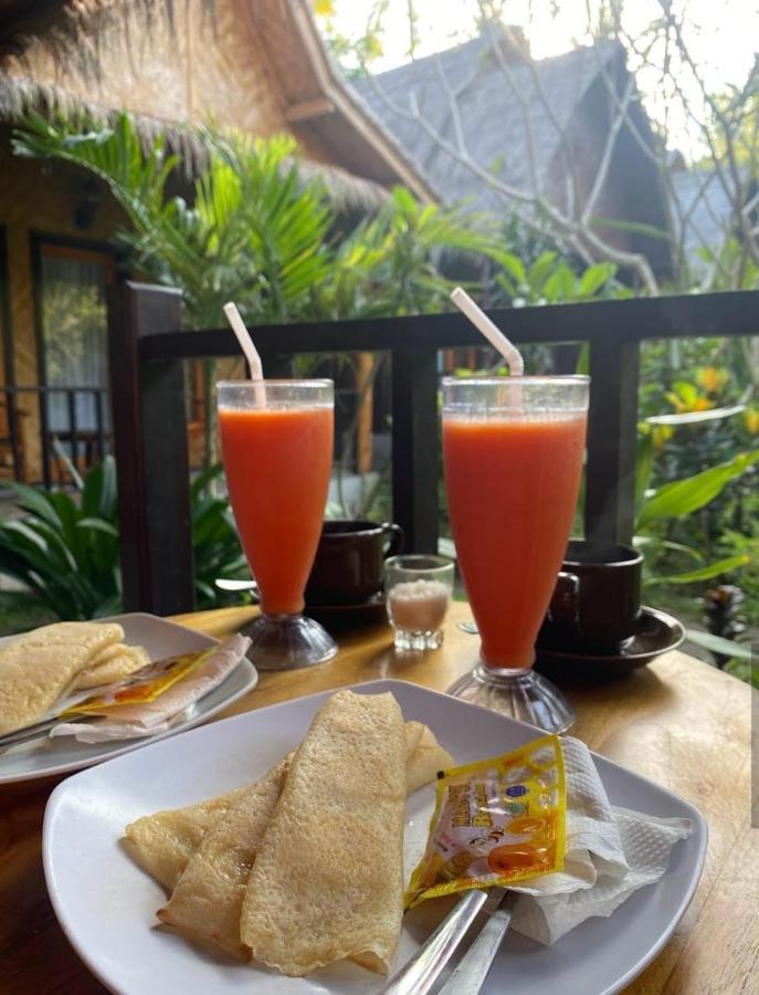 Kubu Artha Bungalow Nusa Penida Ped Esterno foto