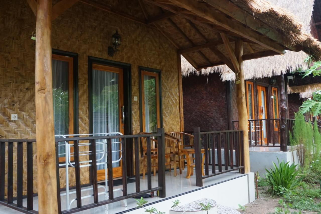Kubu Artha Bungalow Nusa Penida Ped Esterno foto